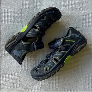 Merrell Kids Hydro Hiker Sandal 
size 2